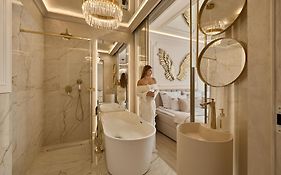Jacuzzi Mirror Suite Granaria By Downtown Apartments